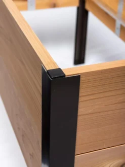 Pest-Free Garden -Garden Care Series Store Cedar 0163 tif 1